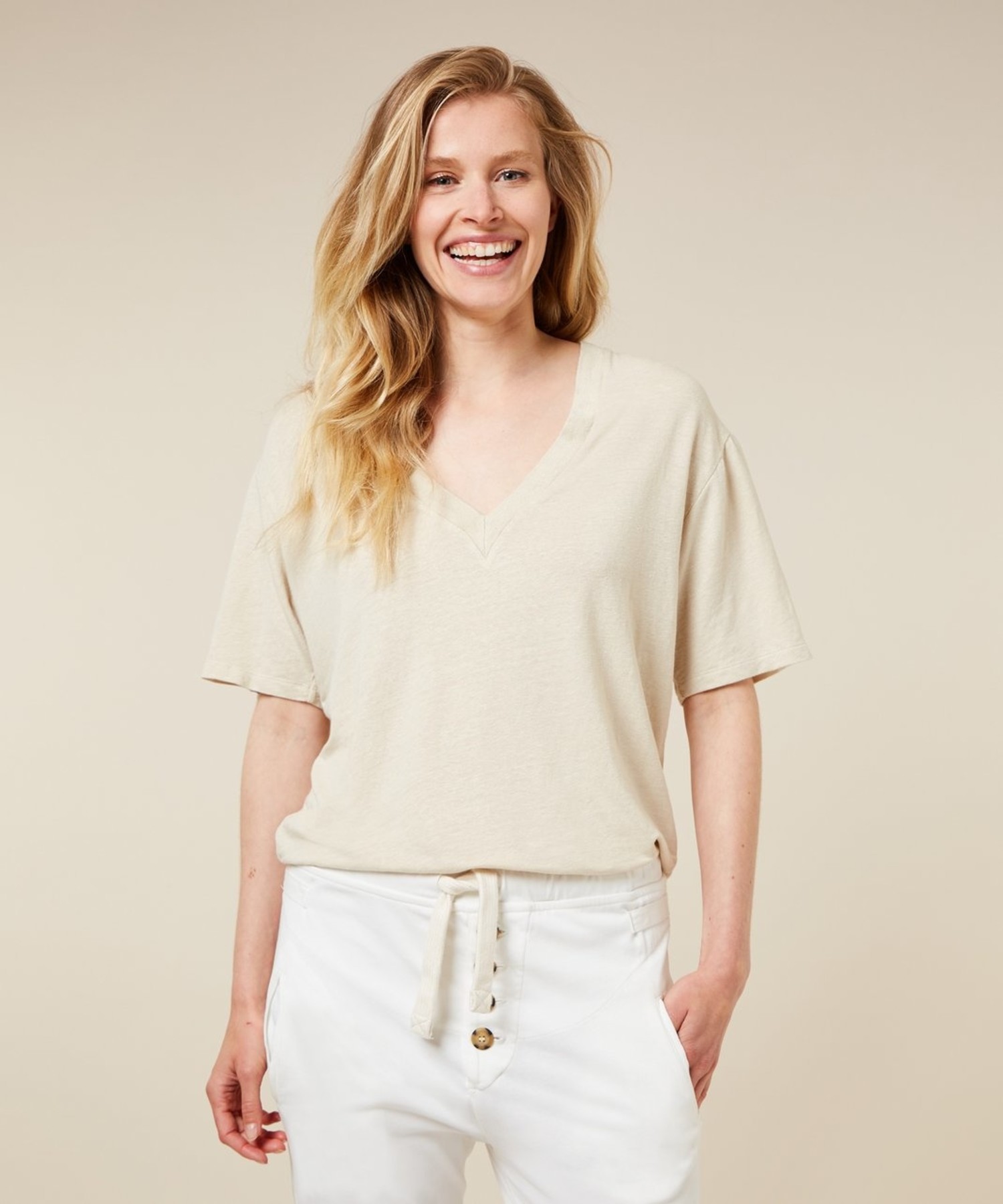 10 DAYS V-NECK TEE LINEN light sand 