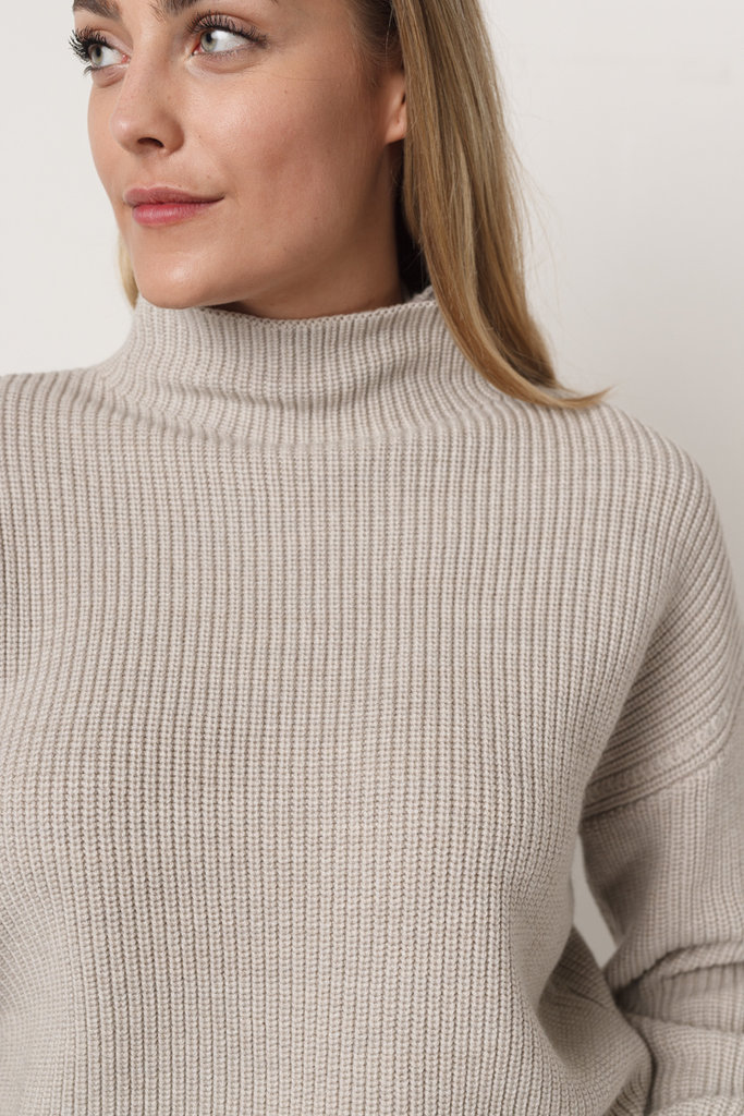 Filippa K Filippa K Willow Sweater grey beige