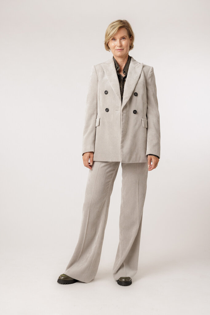 Luisa Cerano Luisa Cerano 488365/3556 122