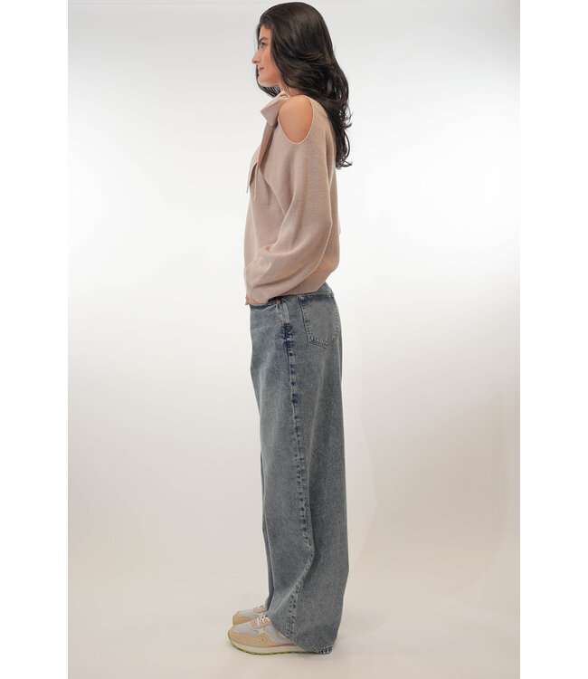 DANTE 6  ULYN CUT-OUT BOW SWEATER