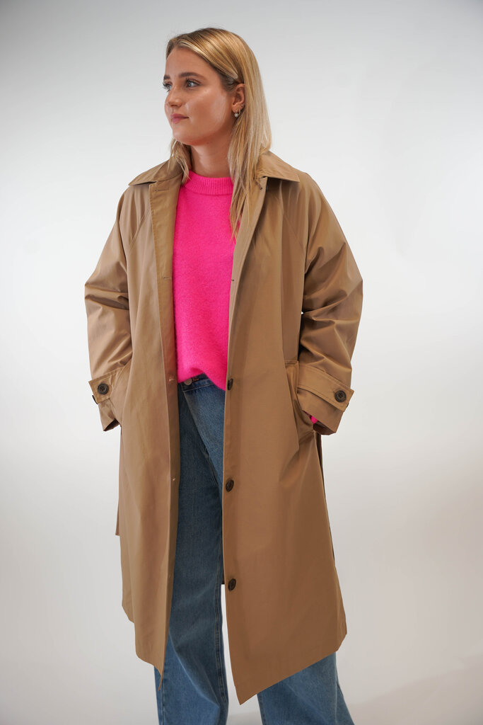 Basic Apparel BASIC APPAREL RAGLAN COAT