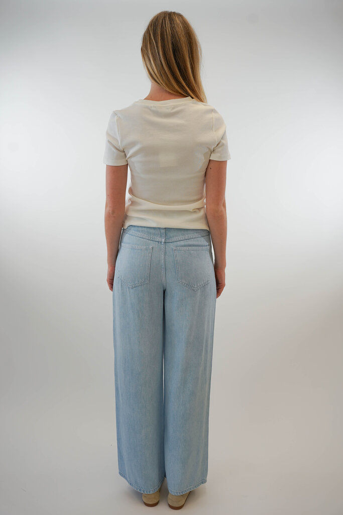 Basic Apparel BASIC APPAREL LUDMILLA SS O-NECK GOTS 330 WHISPER WHITE