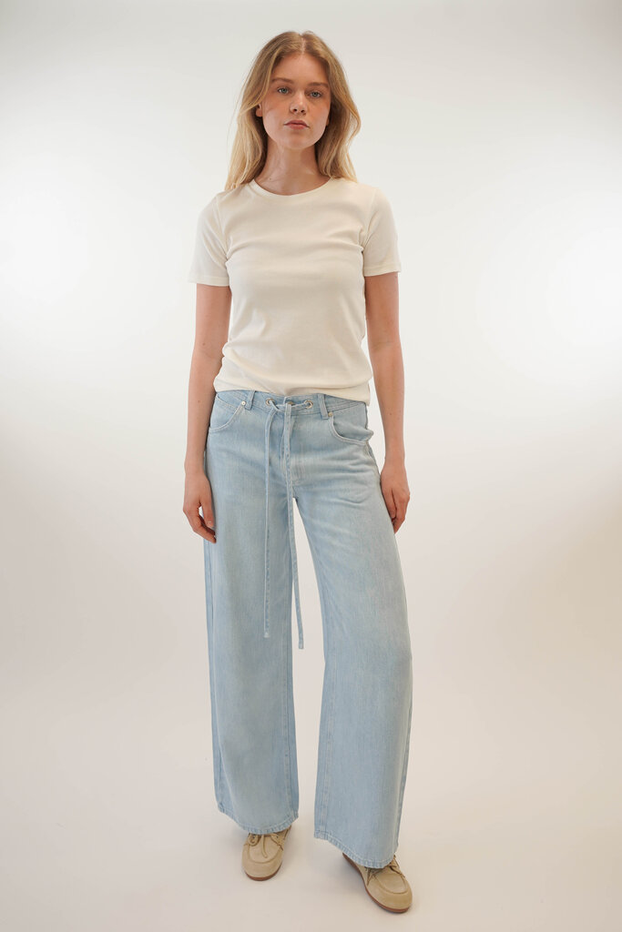 Basic Apparel BASIC APPAREL LUDMILLA SS O-NECK GOTS 330 WHISPER WHITE