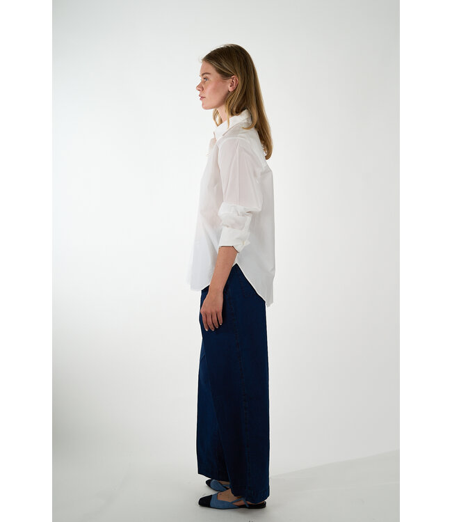 Closed C94362-25Z-22 200 White