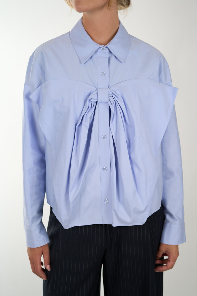 ESSENTIEL ANTWERP ESSENTIEL ANTWERP IBOW BOW SHIRT PALE KINGSBLUE