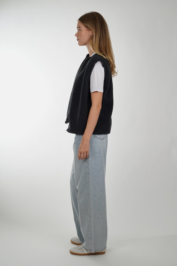 Samsoe & Samsoe SAMSOE SAMSOE SAAUTUMNS VEST CHARCOAL ART