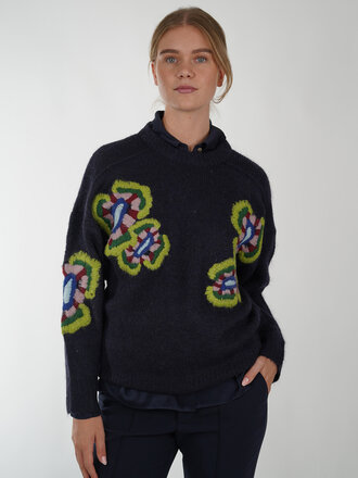 ESSENTIEL ANTWERP ESSENTIEL ANTWERP KNITWEAR