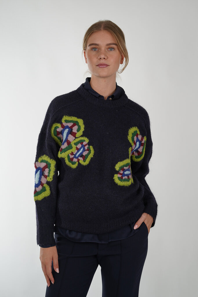 ESSENTIEL ANTWERP ESSENTIEL ANTWERP IMPOSSIBLE2 EMBROIDERED KNIT COMBO2 NAVY I2NA