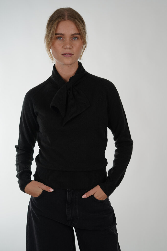 ESSENTIEL ANTWERP ESSENTIEL ANTWERP INVITED CASHMERE PULLOVER POPPY FIELD PF12