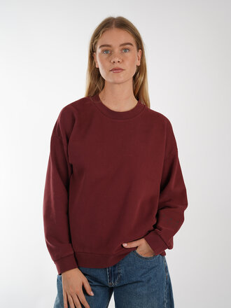 Basic Apparel BASIC APPAREL OVERSIZED SWEATER
