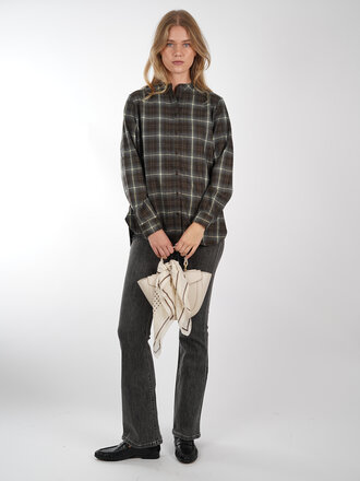 My Essential Wardrobe MY ESSENTIAL WARDROBE BLOUSE My Essential Wardrobe MY ESSENTIAL WARDROBE BLOUSE