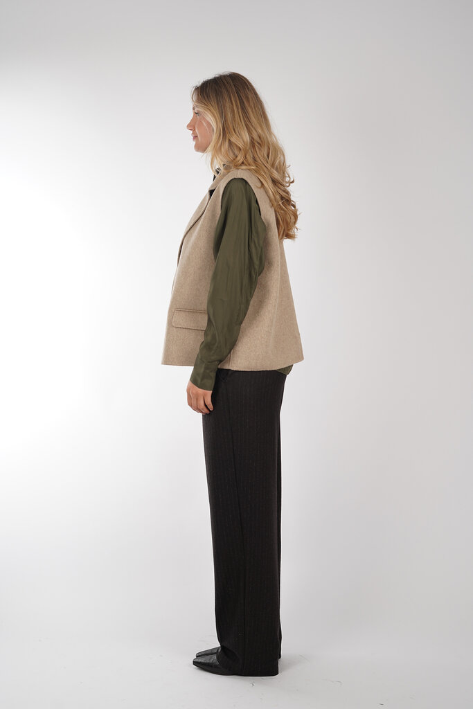 Closed CLOSED C94616 27W 22 FOREST GREEN