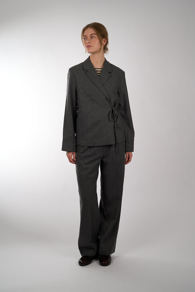 Second Female SECOND FEMALE MILEA WRAP SHIRT GREY