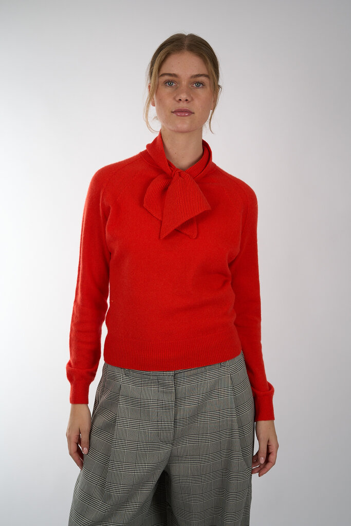 ESSENTIEL ANTWERP ESSENTIEL ANTWERP INVITED CASHMERE POPPY FIELD