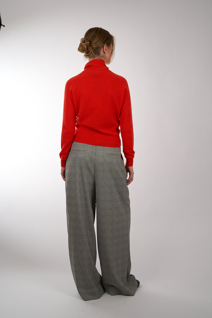 ESSENTIEL ANTWERP ESSENTIEL ANTWERP INVITED CASHMERE POPPY FIELD