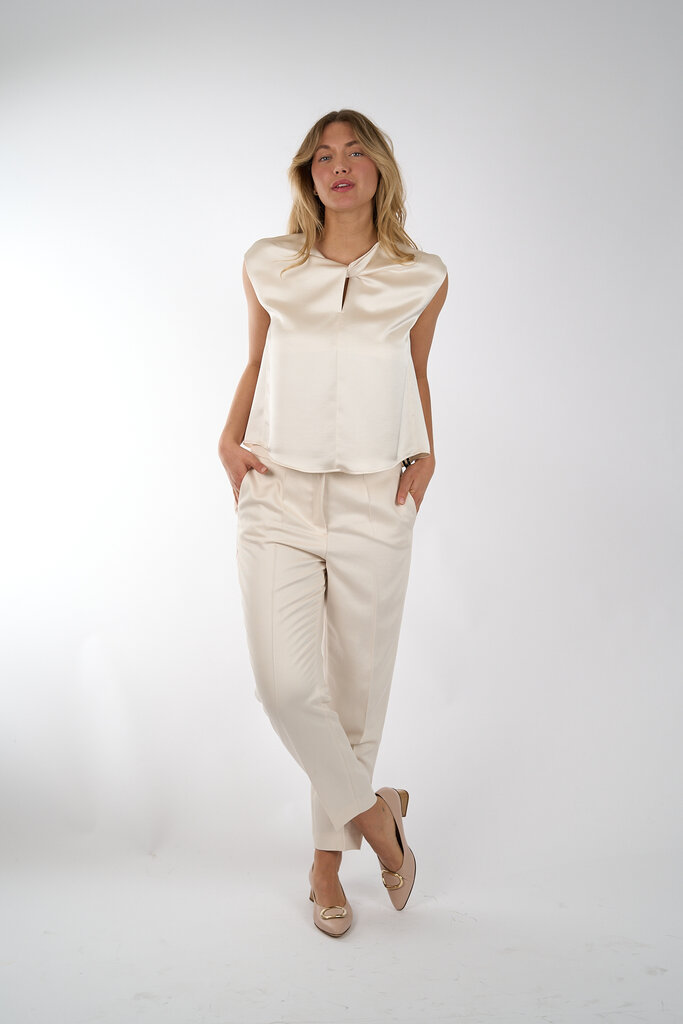 Luisa Cerano LUISA CERANO 238654/3777 105