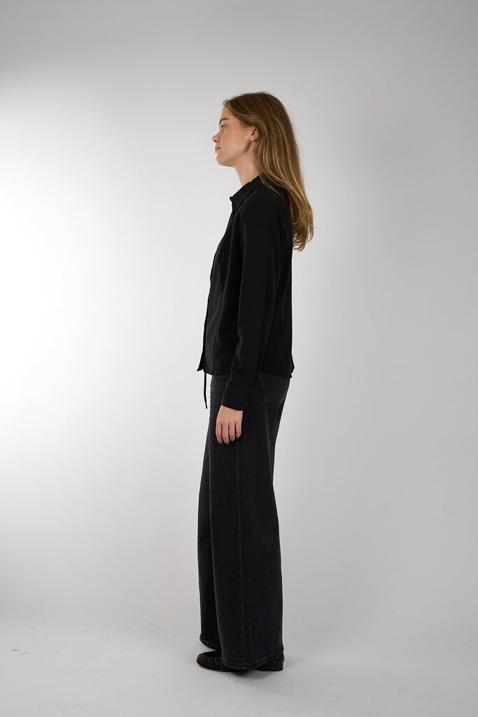 My Essential Wardrobe MY ESSENTIAL WARDROBE HACE SHIRT