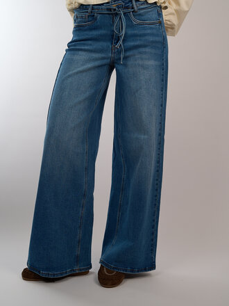 My Essential Wardrobe MY ESSENTIAL WARDROBE MWKARO 144 MID-X-WIDE 100053