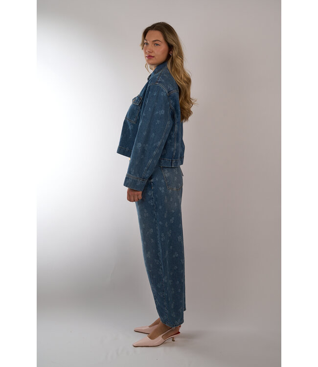 ESSENTIEL JO1 BARREL LEG POOL