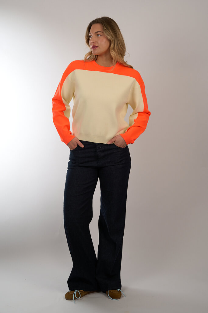 ESSENTIEL ANTWERP ESSENTIEL JOTO KNIT PULL OFF WHITE