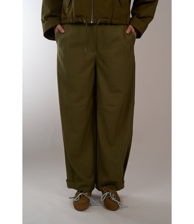 ESSENTIEL JAMAICAN BARREL LEG PANTS OLIVE