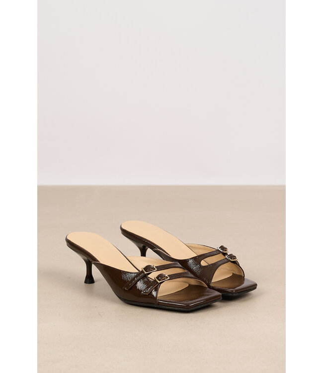 MARCH23 LA SAFARI VERNIS