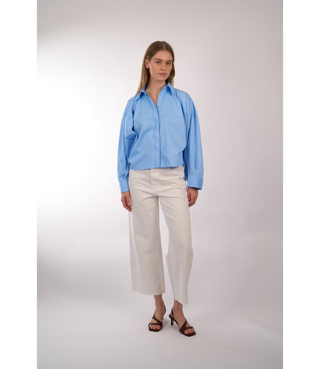 EST'SEVEN ANNABETH BLOUSE LIGHT DENIM BLUE