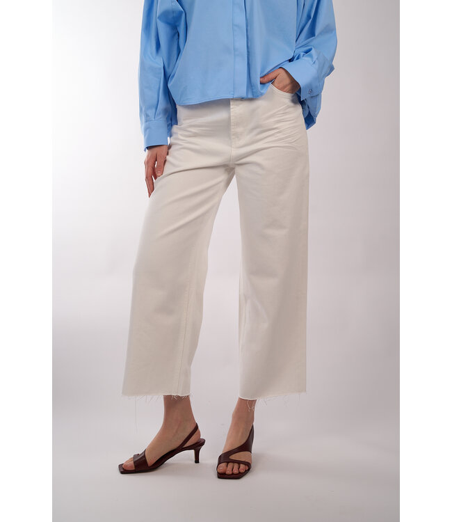 CIRCLE OF TRUST BOSTON DNM 3198 FRESH WHITE