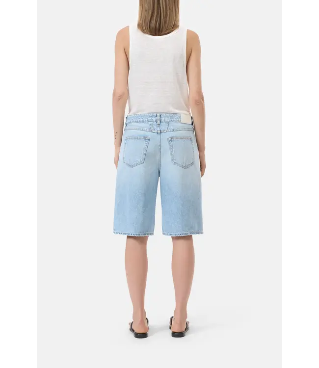 CLOSED C92189-18S-4M