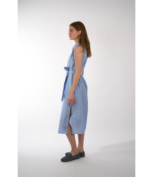 MY ESSENTIAL WARDROBE SKYE SUNNA SLEEVELESS DRESS 109458