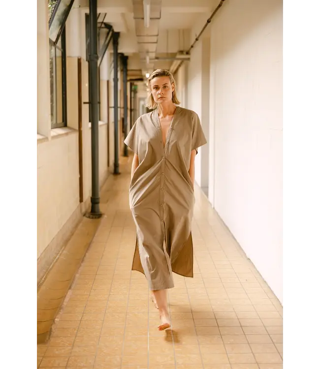 AIMEE THE LABEL MIRISS6 DRESS TAUPE