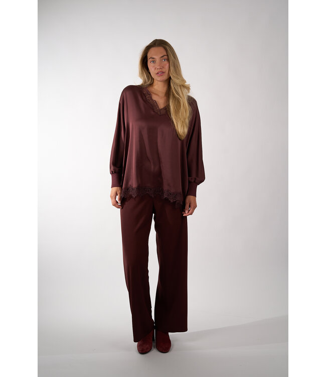 IVI SOLID LACE TUNIC BLOUSE BURGUNDY