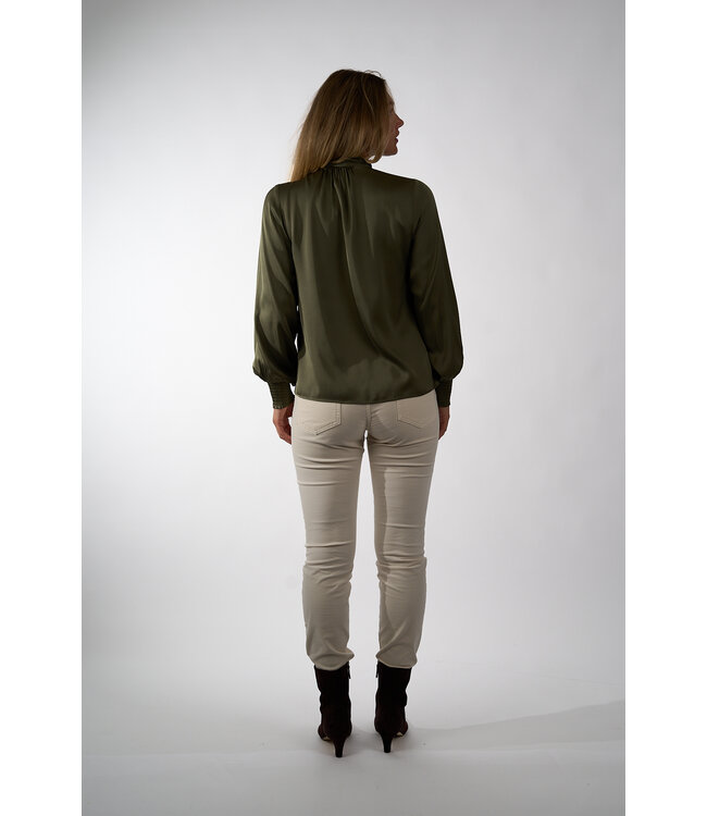 IVI WOLID SILK BLOUSE OLIVE