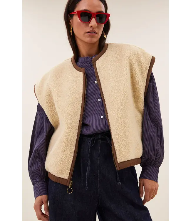 BY BAR GIO SLEEVELESS JACKET HAZEL