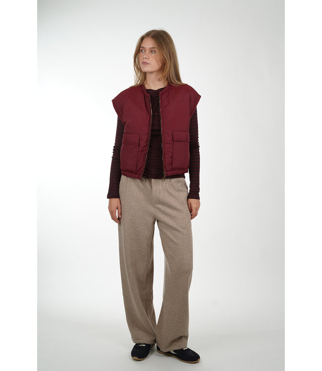 BY BAR GIO SLEEVELESS JACKET WINE