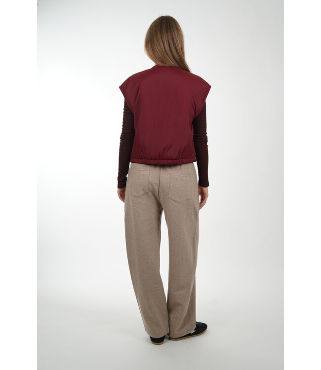 BY BAR GIO SLEEVELESS JACKET WINE