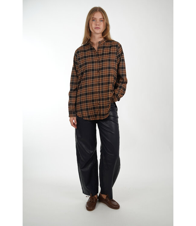 MY ESSENTIAL WARDROBE MATEO SHIRT