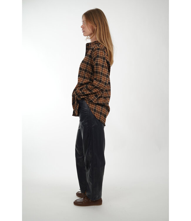 MY ESSENTIAL WARDROBE MATEO SHIRT