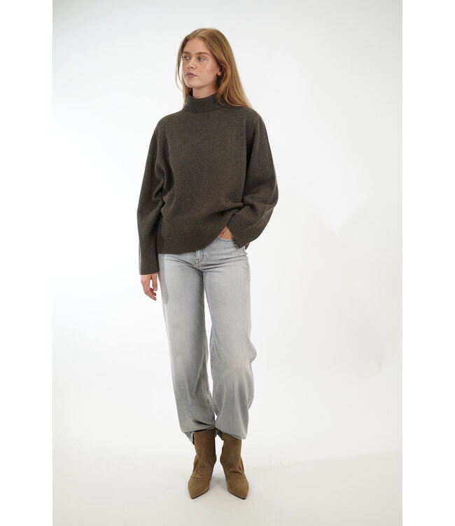 SECOND FEMALE ALPHA KNIT T-NECK BLACK OLIVE
