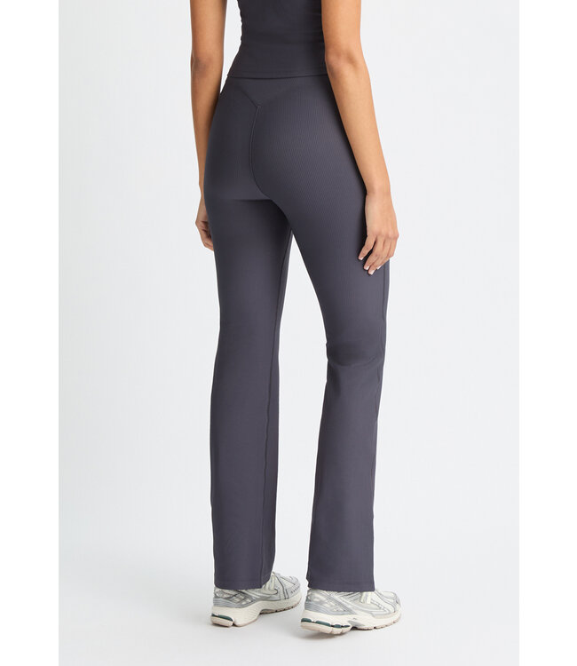 Rohnisch Ribbed Flare Broek