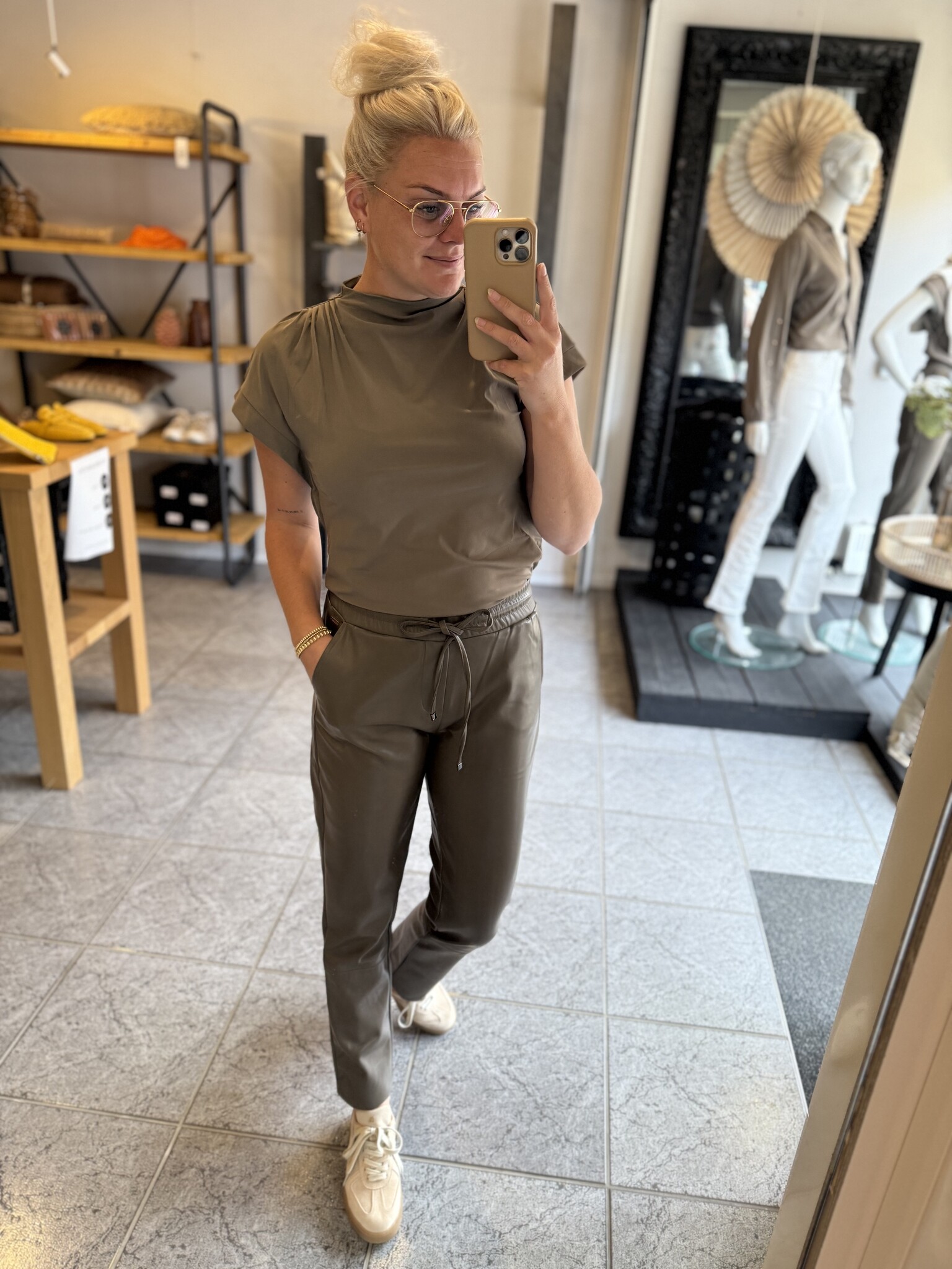 Top Birgit ash mist-4