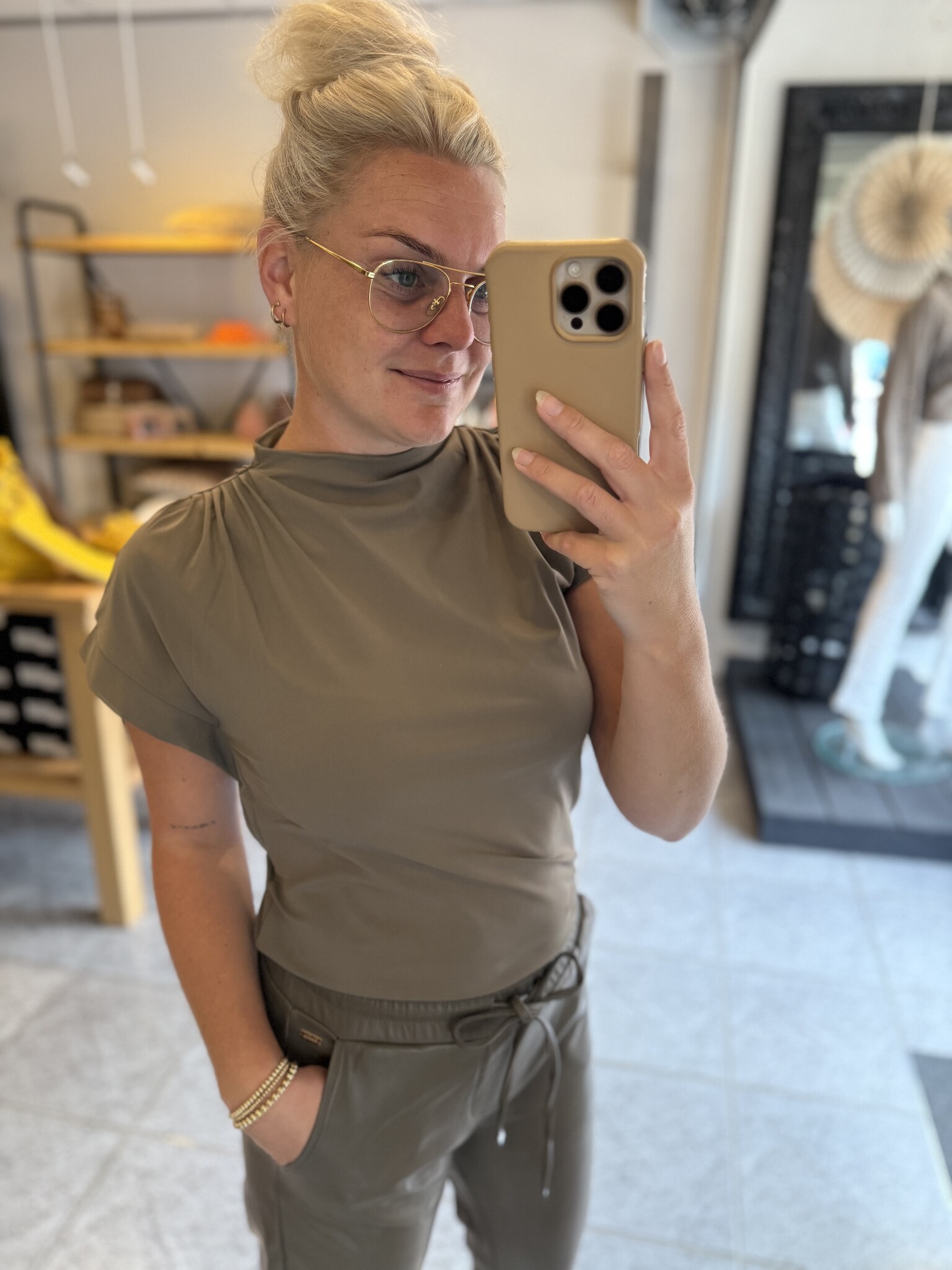 Top Birgit ash mist-3