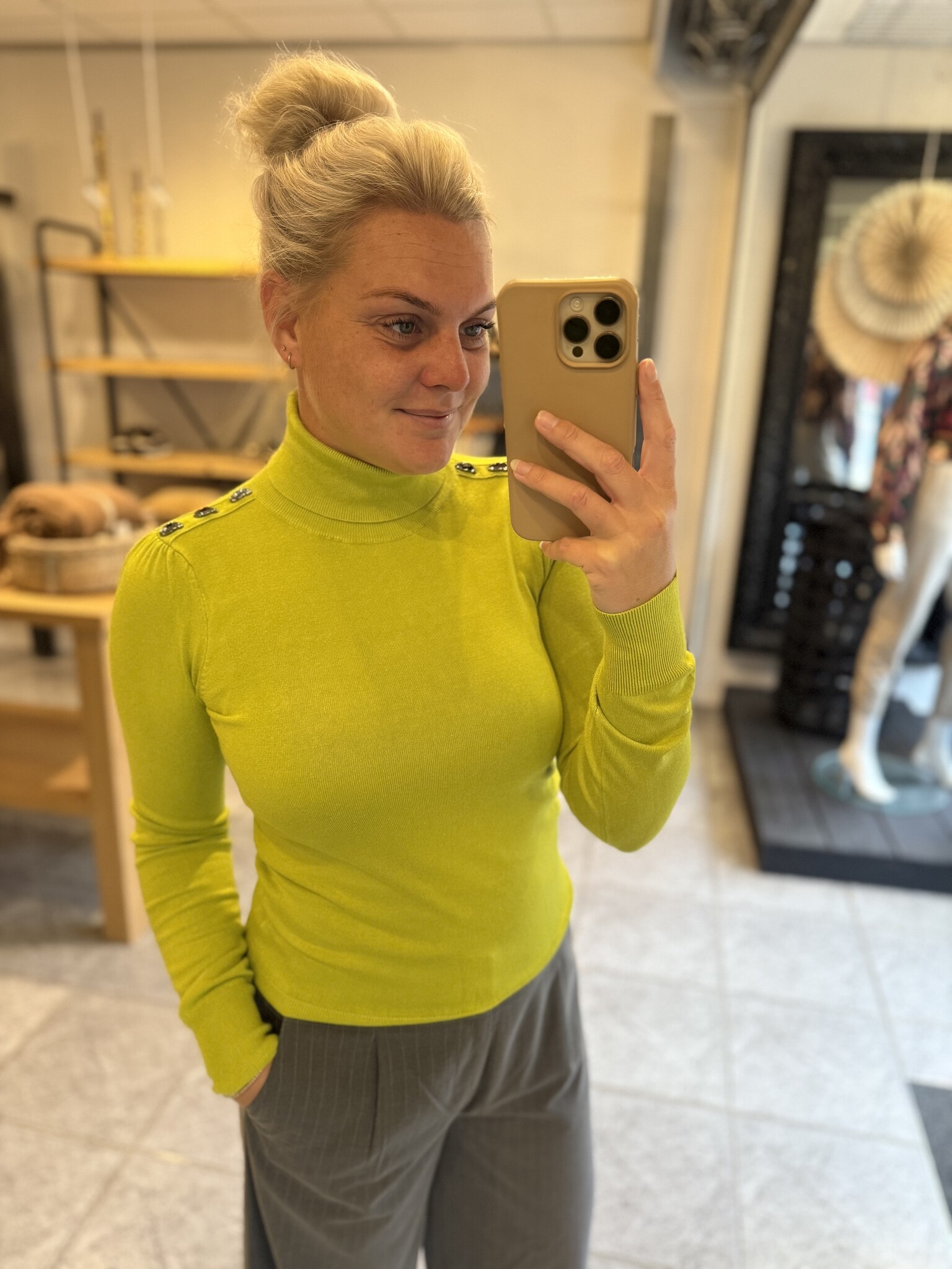 Trui F25.07535 city lime-5