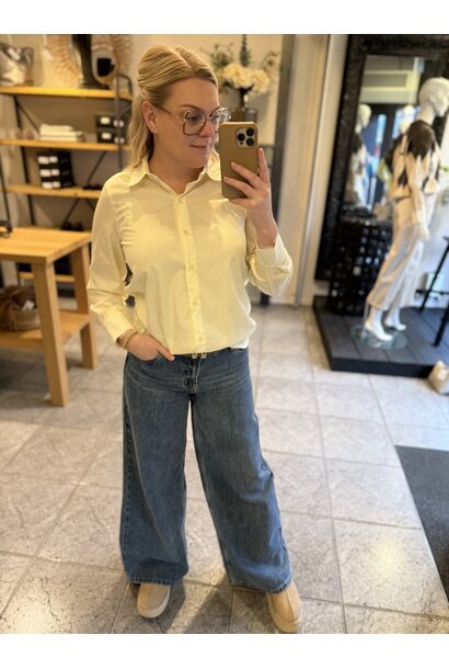 Blouse Juul light yellow