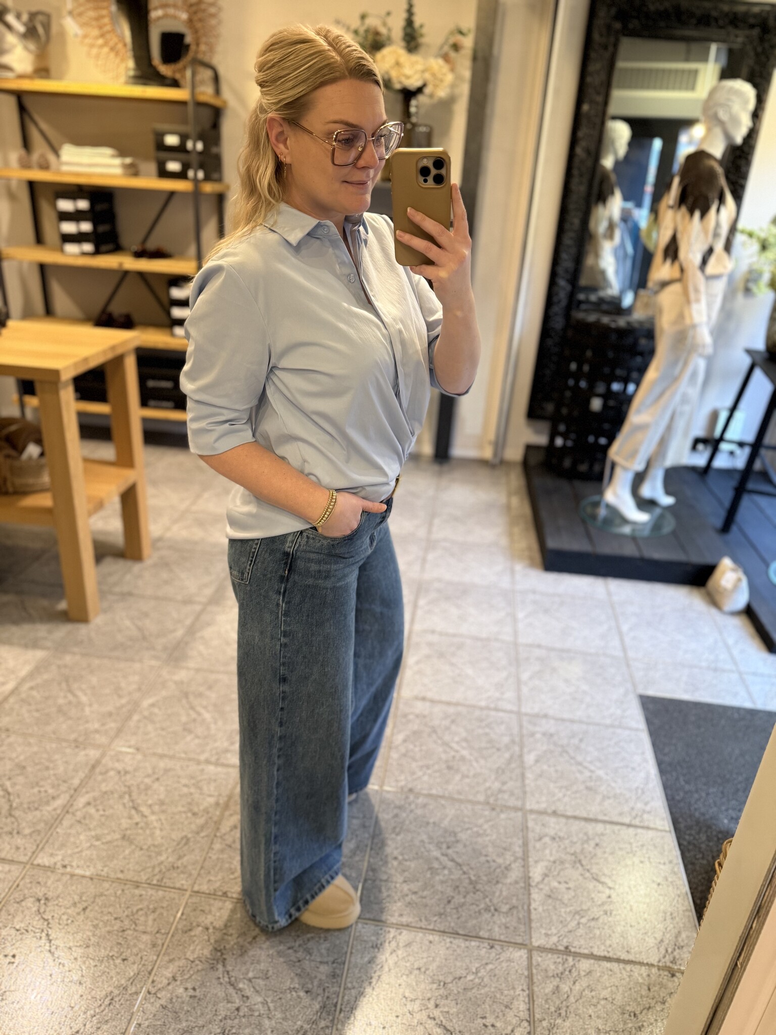 Blouse Saar light blue-2