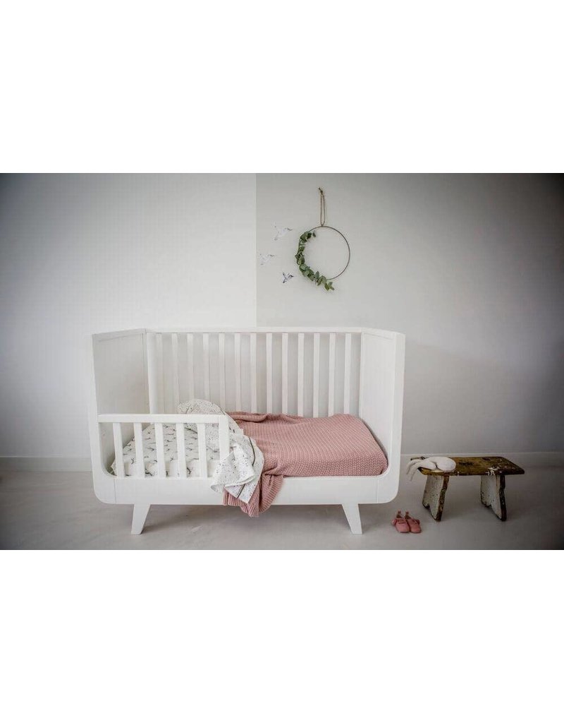 Mies & Co Mies & Co baby crib lakentje galaxy off white 80x100