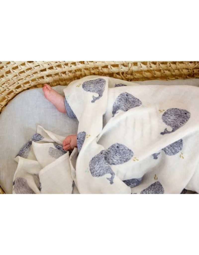 Lassig Lassig heavenly soft swaddle little water whale