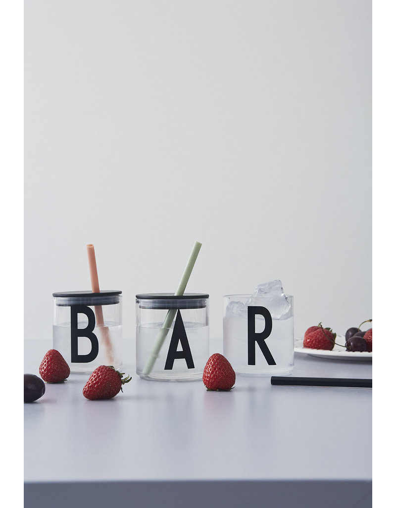 Design Letters Design Letters Deksel met rietje voor drinkbeker Black