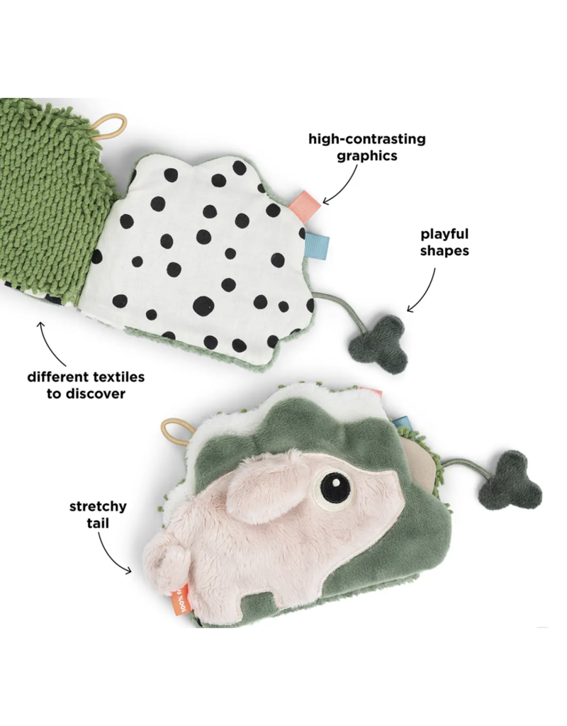 Done by Deer Done by deer sensory babyboek tiny farm