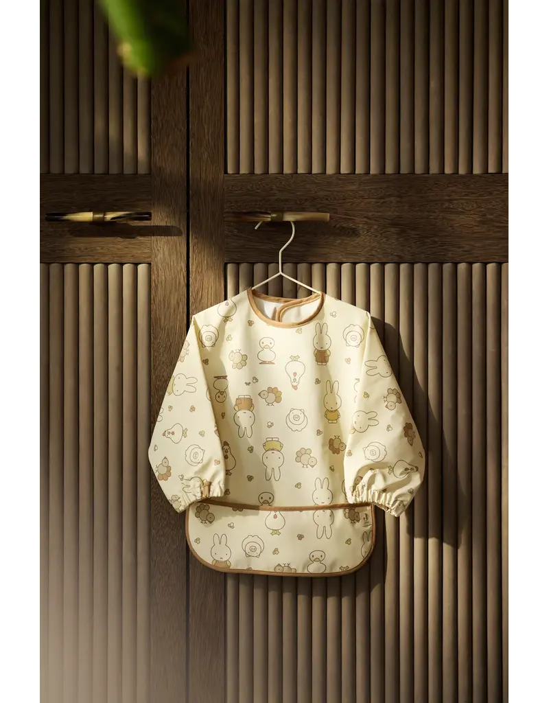 Jollein Jollein Slab Waterproof met Mouw Miffy Family Farm